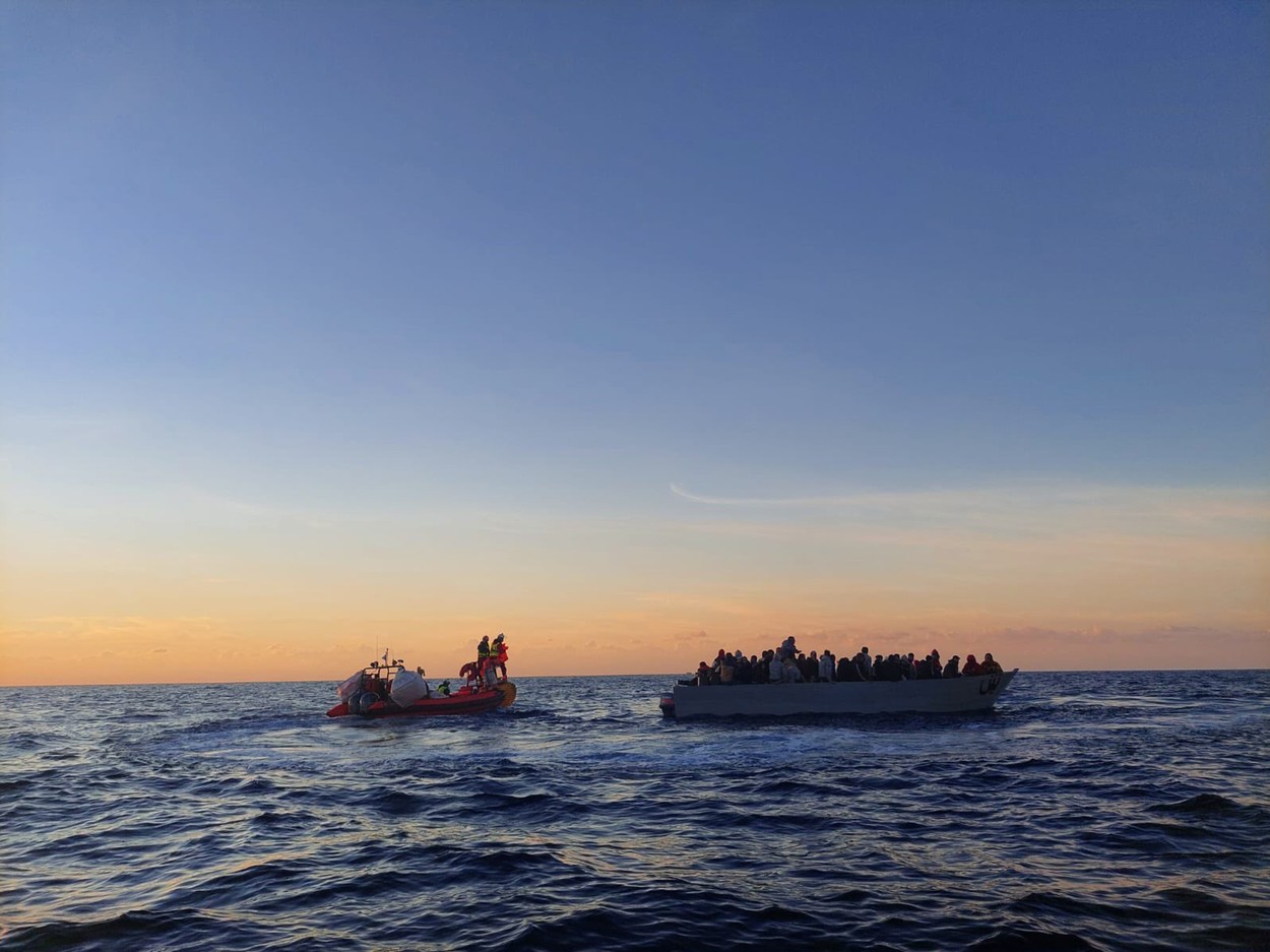 Peste 40 de migranți au murit într-un naufragiu în largul coastelor Saharei de Vest