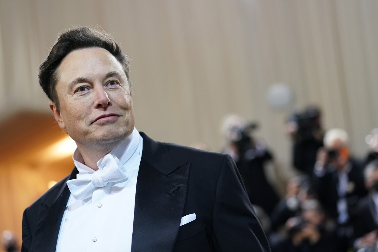 Elon Musk a pierdut 10 miliarde de dolari din averea sa într-o singură zi după ce a fost acuzat de hărțuire sexuală
