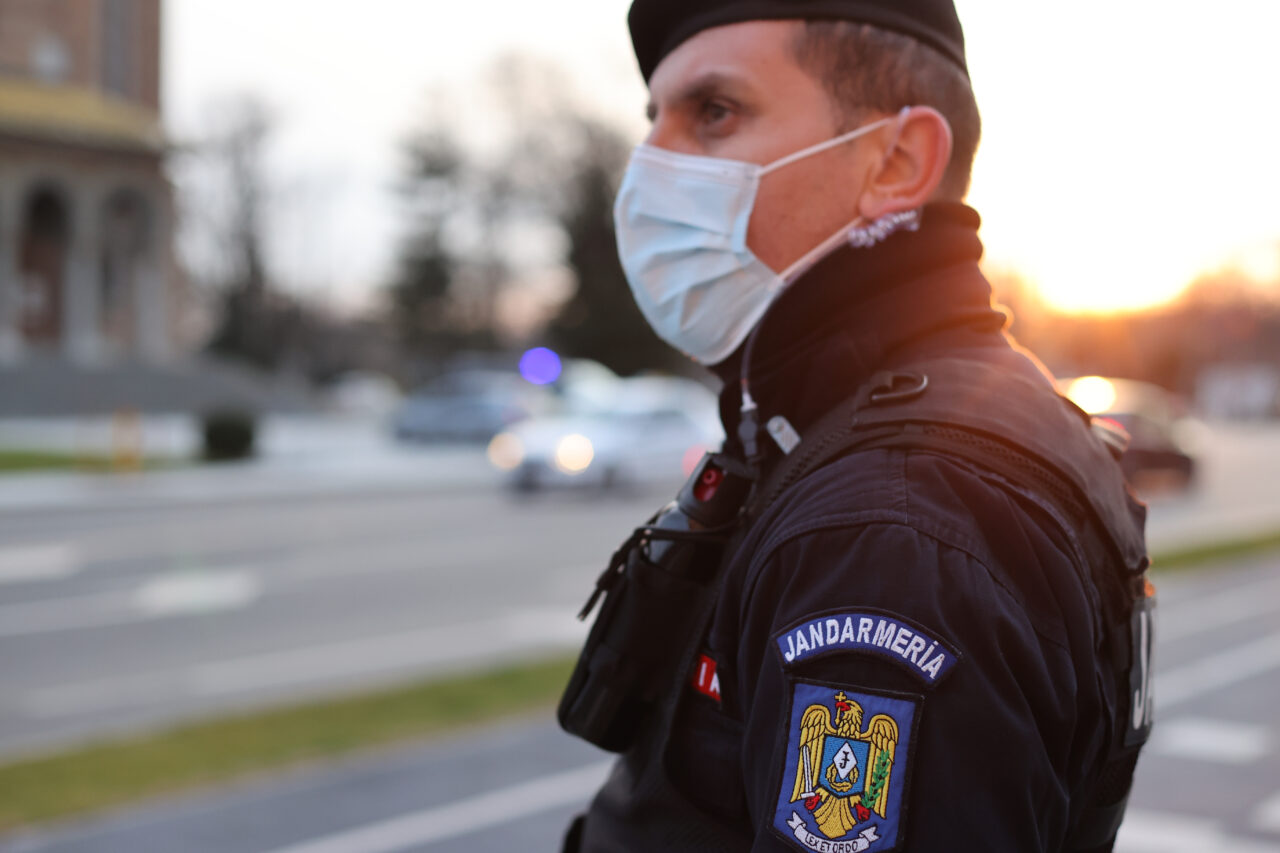 Scandal uriaș la Jandarmeria Timiș. Un jandarm acuză că a fost bătut de superiorul său