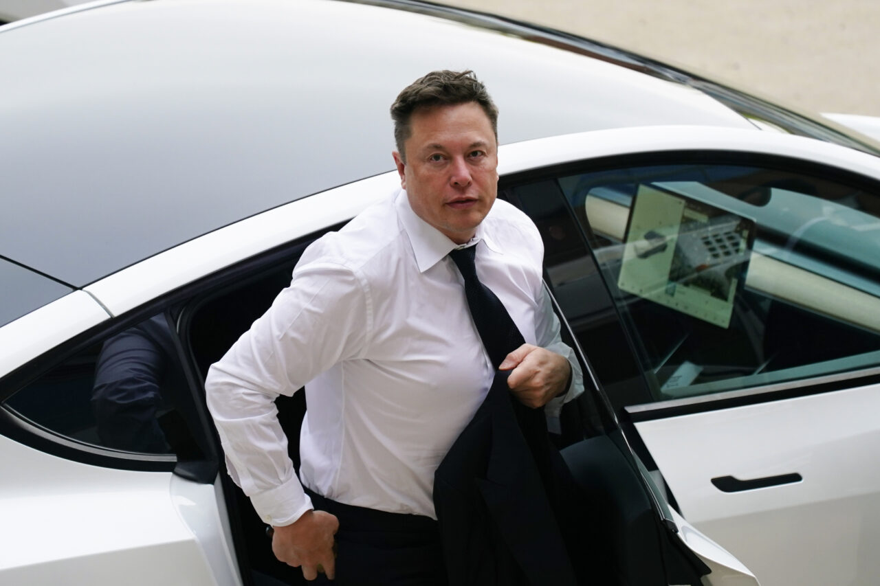 Compania SpaceX a concediat mai mulți angajați care l-au criticat pe Elon Musk într-o scrisoare deschisă