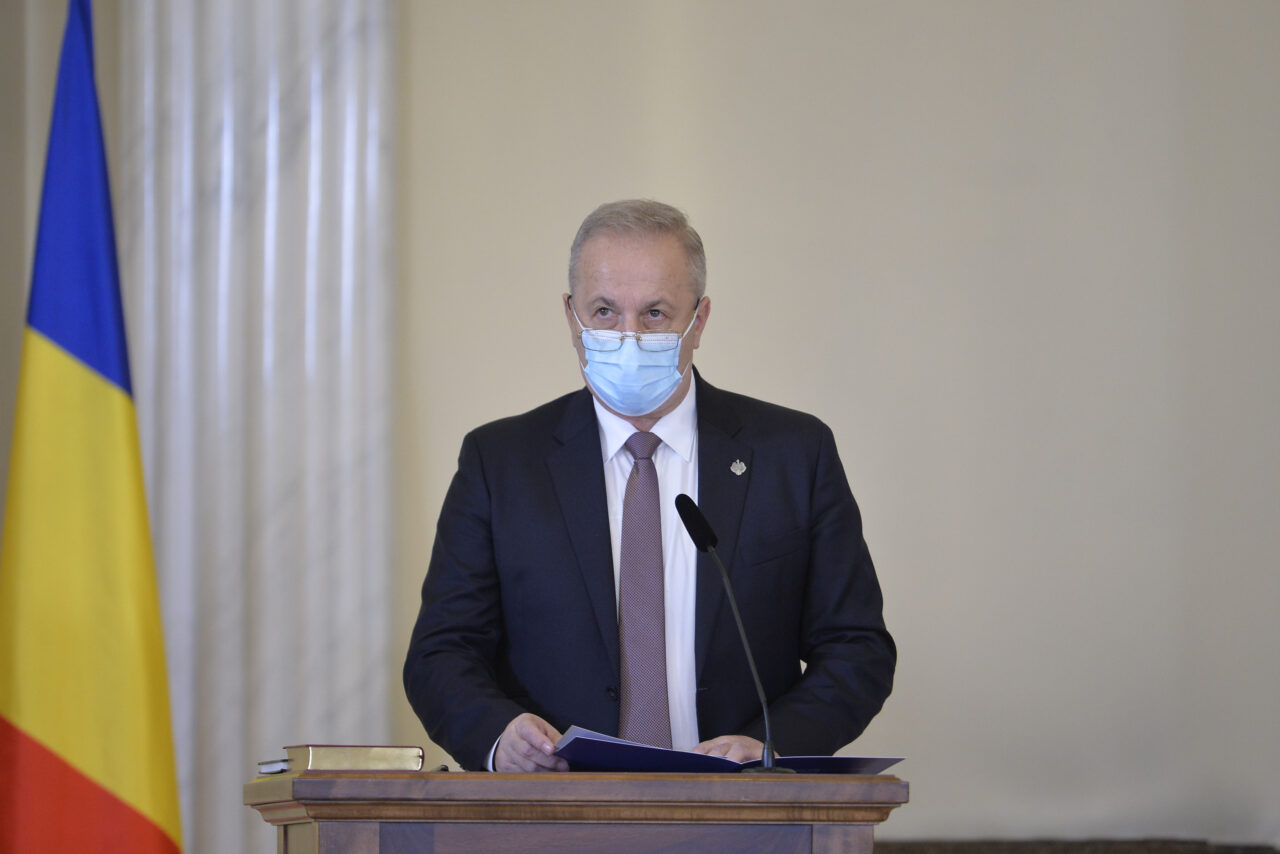 VIDEO | Vasile Dîncu: „Vrem să accelerăm venirea celor două escadrile de avioane F-16. Suntem într-un proces de pregătire a piloților”