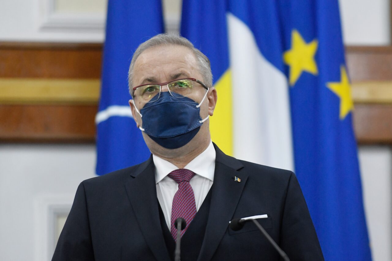 Vasile Dîncu: Mii de români s-au înscris pentru serviciul militar voluntar în Armata Română, în primele săptămâni de selecție