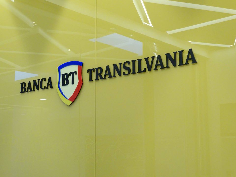 Banca Transilvania a achiziționat Țiriac Leasing