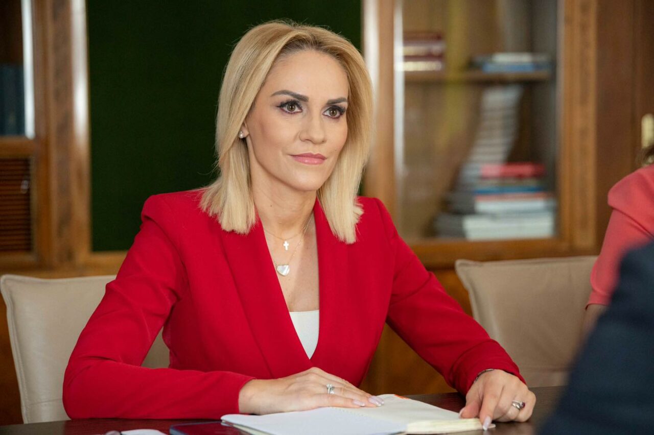 Gabriela Firea, un nou atac la adresa lui Nicușor Dan: ”Nu doar că nu a început un şantier, dar le-a blocat pe toate”