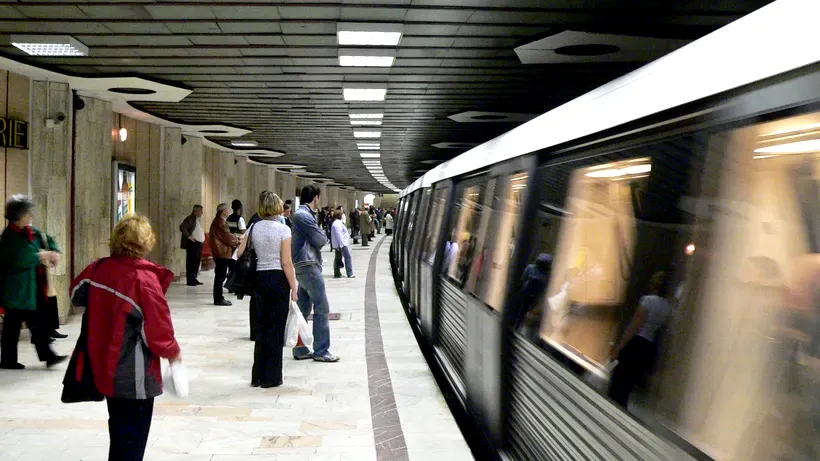 DOCUMENTE EXCLUSIVE | Situație alarmantă la metrou: jumătate din trenuri nu vor mai circula pentru că nu li se asigură mentenanța, curățenia o fac mecanicii. Trenurile vor veni în stații la 10 minute și călătorii vor fi anunțați unde sunt aglomerații