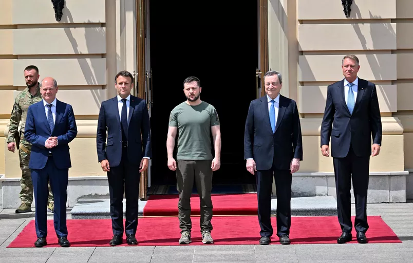 Toți oamenii președintelui Zelenski. Cine sunt liderii care au vizitat Ucraina înaintea lui Emmanuel Macron?