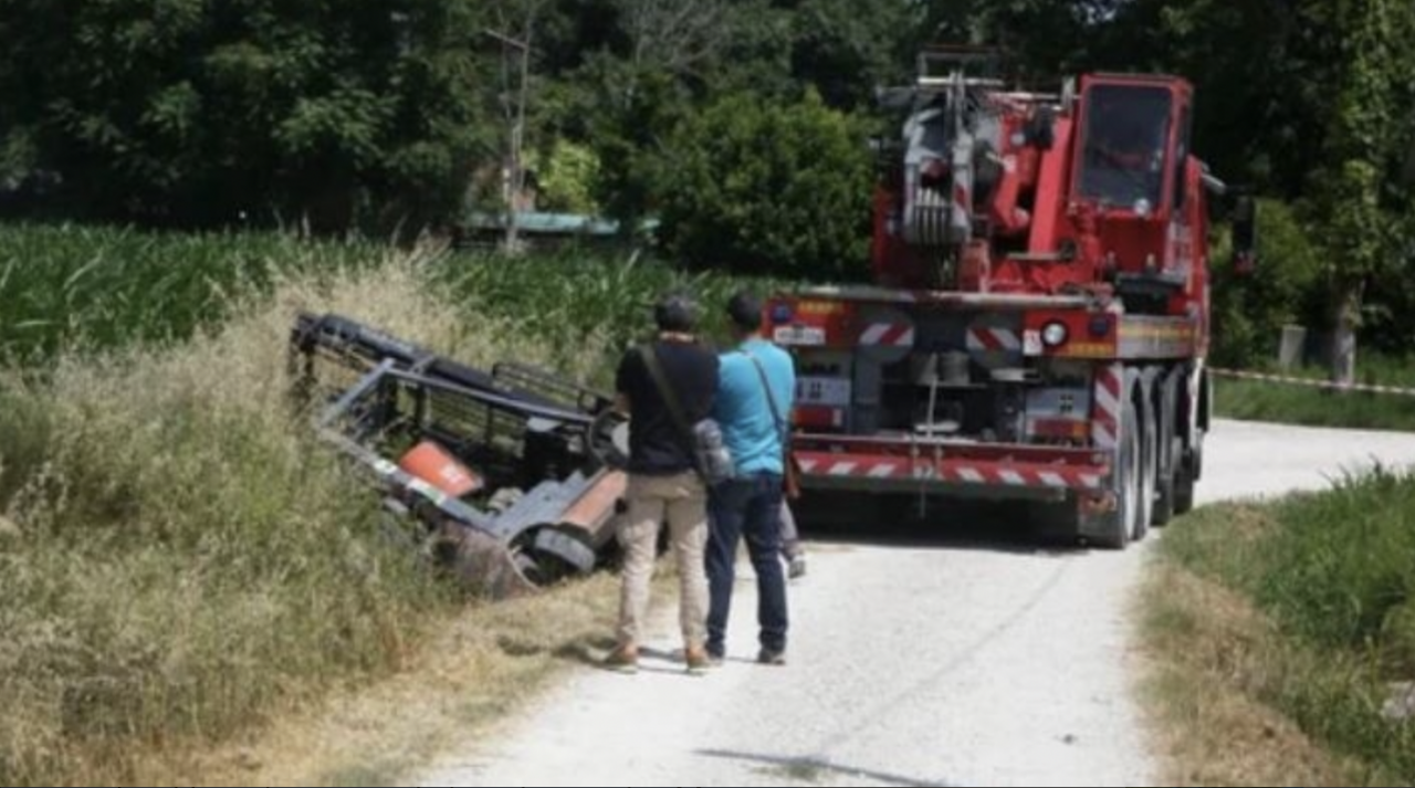 Italia: Un copil român de 13 ani a murit strivit de stivuitorul pe care îl conducea