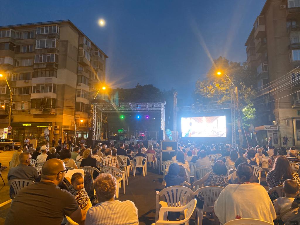 ECOFEST 2022 – Festivalul Filmului Ecologist de la Galați | Marele Premiu acordat de Juriul Elevilor a fost câștigat de filmul ”Cafea fierbinte”