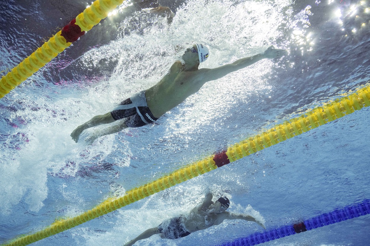 David Popovici s-a calificat în finală la 200 de m liber. Românul a reușit cel mai bun timp din semifinale la Roma