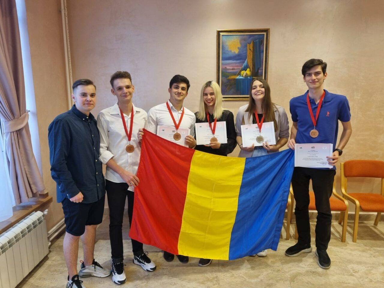 Cinci medalii de bronz și două de argint pentru studenții ieșeni care au participat la o olimpiadă internațională de matematică. „Au fost subiecte mai grele decât în alți ani”