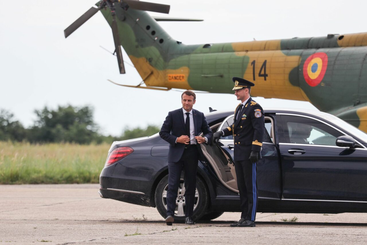 Macron vorbește, în România, despre singura soluţionare posibilă a conflictului ruso-ucrainean. Cum și-a justificat președintele Franței afirmația „Rusia nu trebuie umilită”