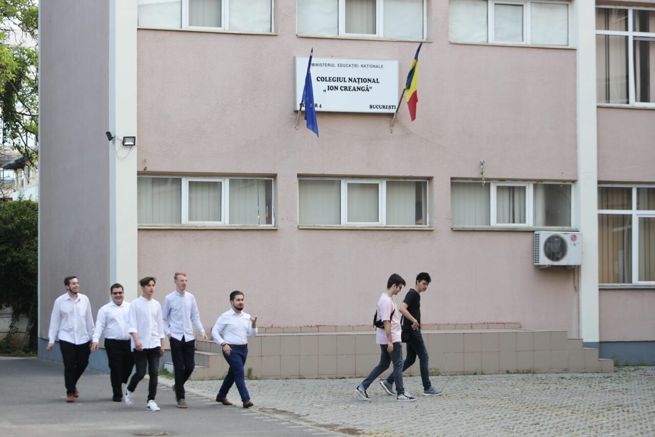 Cum se COMPLETEAZĂ fișa de înscriere pentru admiterea la liceu în 2023