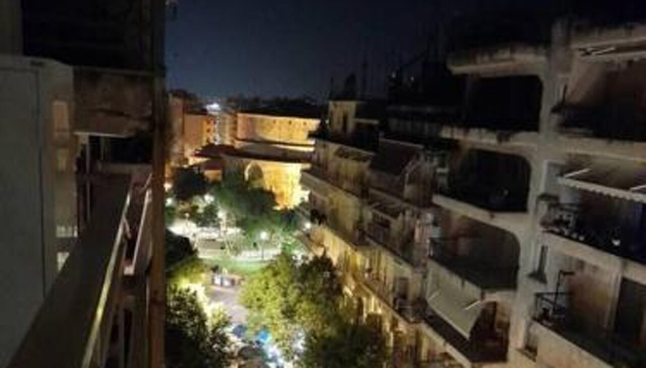 Ce „țeapă” a luat o româncă, după ce a rezervat pe Booking o cazare în Salonic de 334 lei pe noapte, fără anulare gratuită