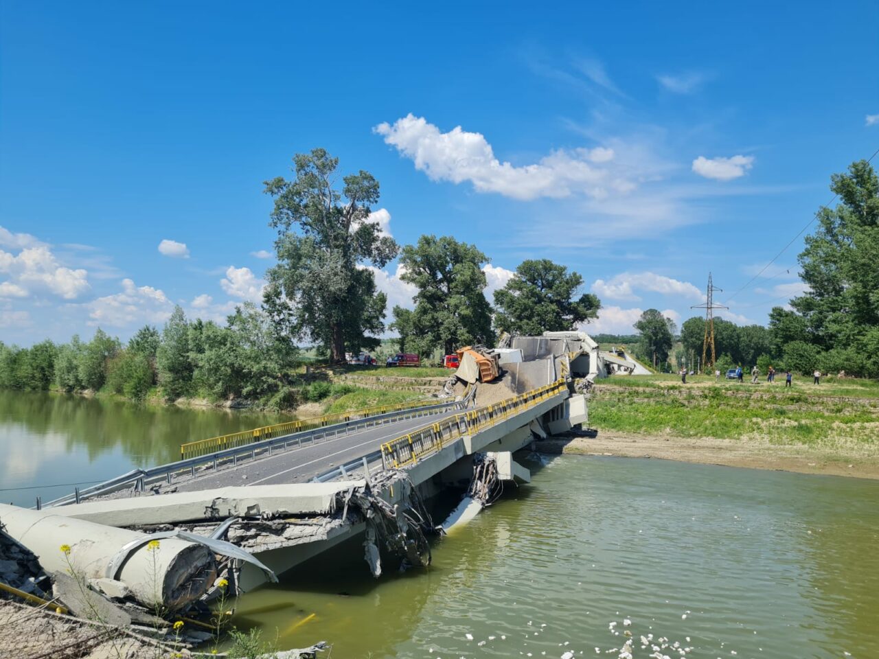 EXCLUSIV | Ce spune inginerul care a supervizat reabilitarea și construcția marilor pasaje din Capitală despre prăbușirea podului din Neamț: „Acolo vorbim de prostie dusă la rang de artă”