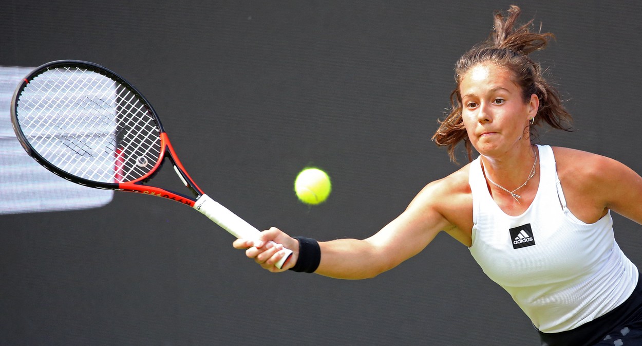Gest superb al Dariei Kasatkina în meciul de la Berlin împotriva Anhelinei Kalinina. Cum a reacționat rusoaica atunci când adversara sa din Ucraina s-a accidentat | VIDEO
