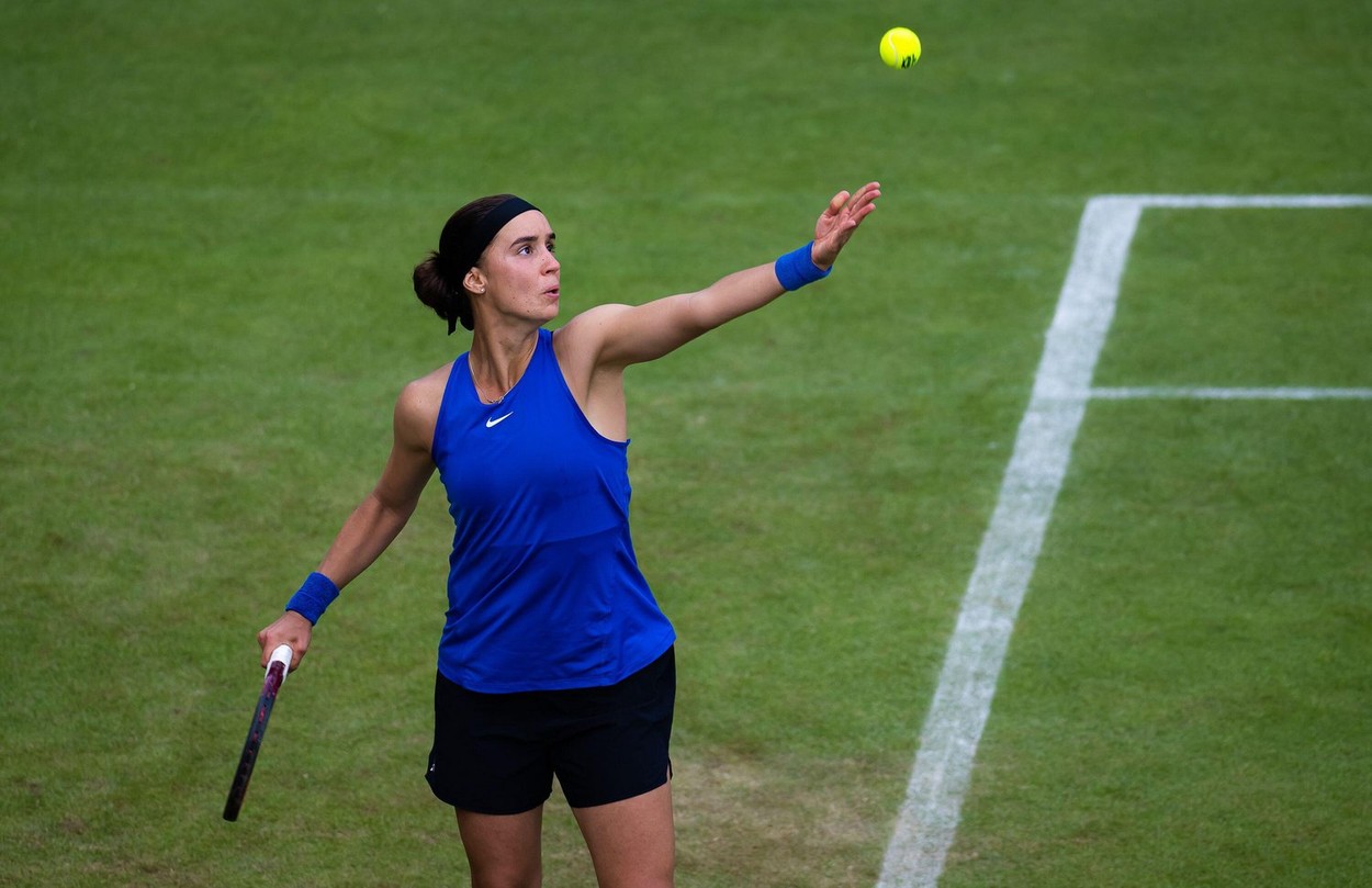O tenismenă din Ucraina joacă la Wimbledon pentru a-și ajuta familia să își reconstruiască locuința. Casa lor a fost bombardată de ruși