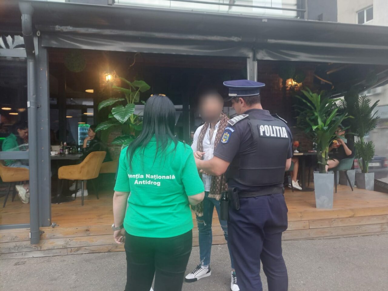Cel mai mare club de lângă Pitești, luat la puricat de Poliție. Ce au găsit oamenii legii la tinerii din discotecă