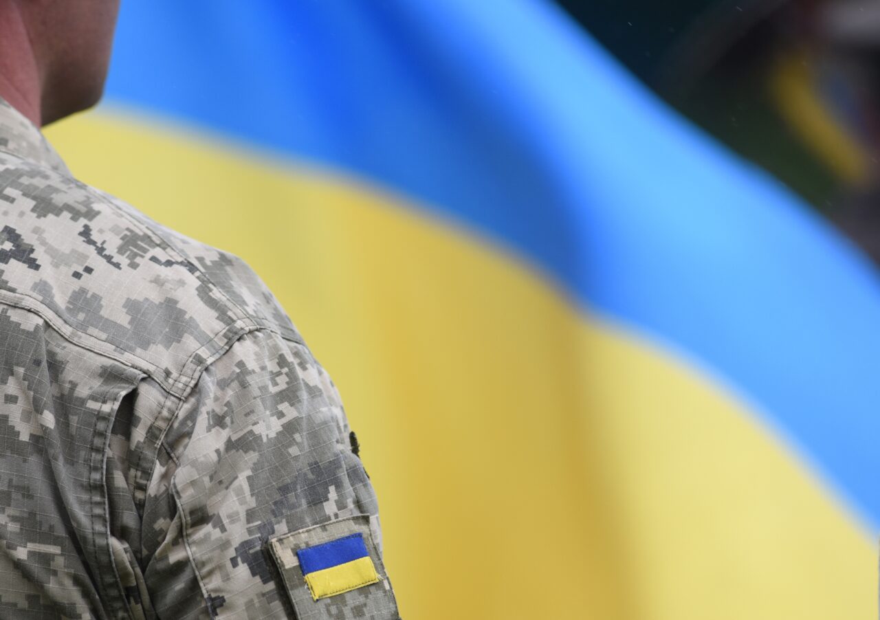 FOTO| Arme fabricate la Cugir, pe frontul din Ucraina: „Au fost modificate pentru a doborî drone”