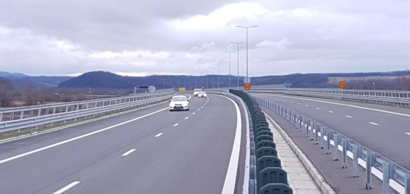 Șoferii trebuie să fie atenți la restricțiile rutiere de pe trei mari artere cu ocazia minivacanței de Rusalii. La cât se ridică amenzile