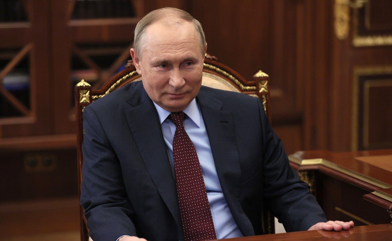 Rusia, acuzată că umblă cu pașaportul „vopsit”. Decretul emis de Vladimir Putin pentru toți ucrainenii în cea de-a 138 zi de război