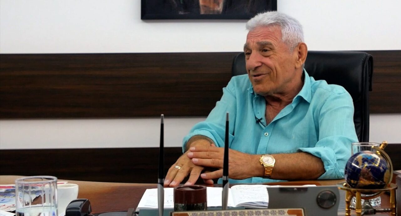 EXCLUSIV | Unde l-a prins Revoluția pe Giovani Becali: ”Am dat telefon acasă. Pierdusem vreo 20.000 de dolari”. Mărturii despre securiștii care îi supravegheau: ”Ați fugit să șmecheriți Occidentul”