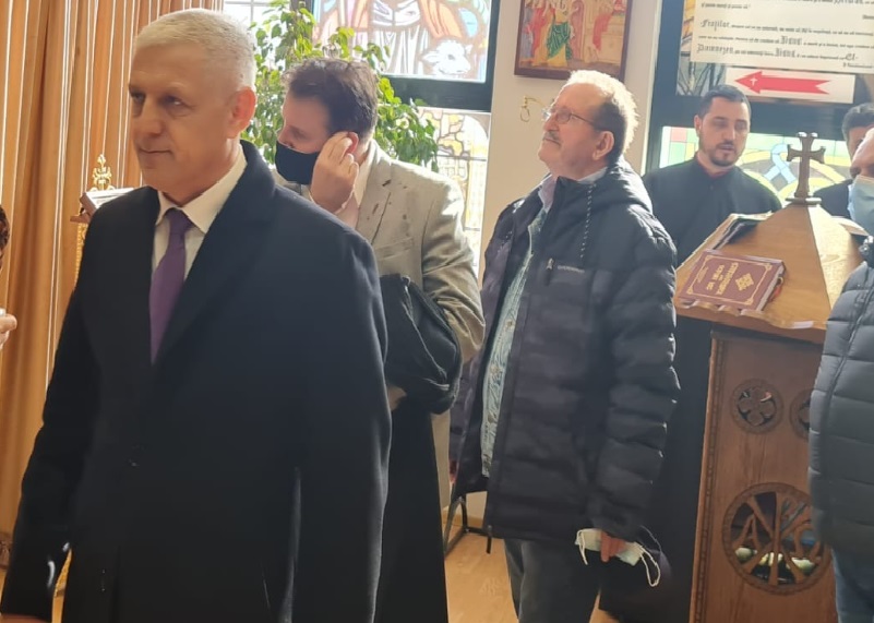 Reacţia nervoasă a primarului din Argeş, acuzat că îi cererea favoruri intime unei tinere la interviul de angajare