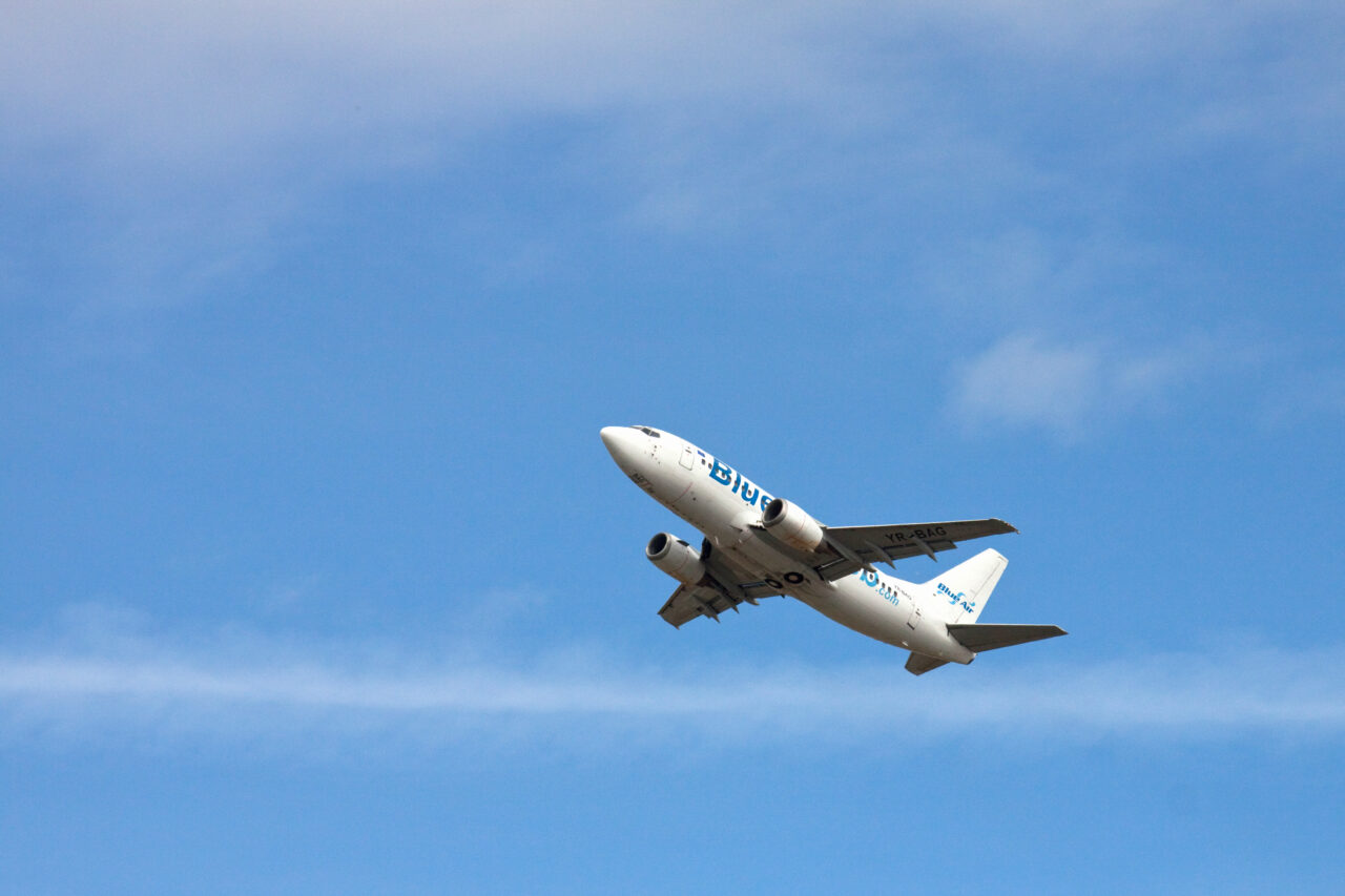 SUA rețin la sol 171 de avioane Boeing, după ce un avion Alaska Airlines și-a pierdut un geam