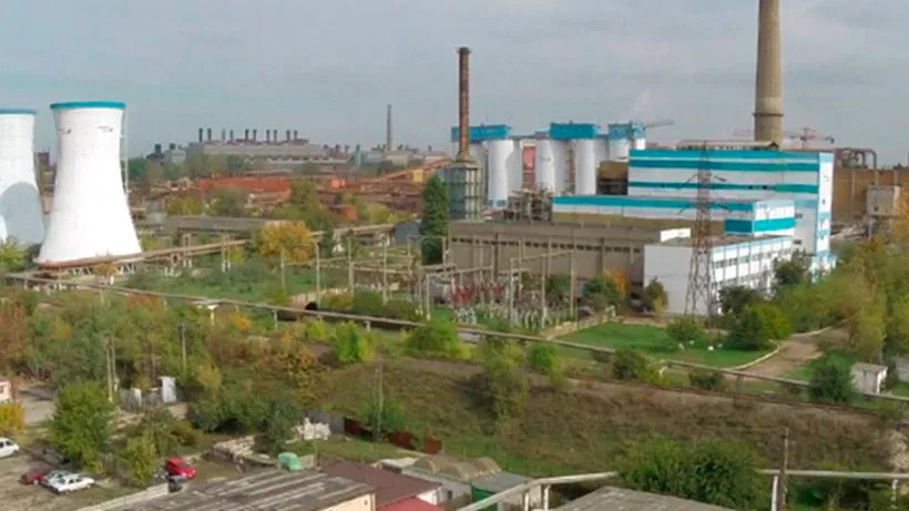 Sute de angajaţi de la Alum SA vor fi concediaţi la 1 august din cauza costurilor mari de producţie provocate de preţurile energiei