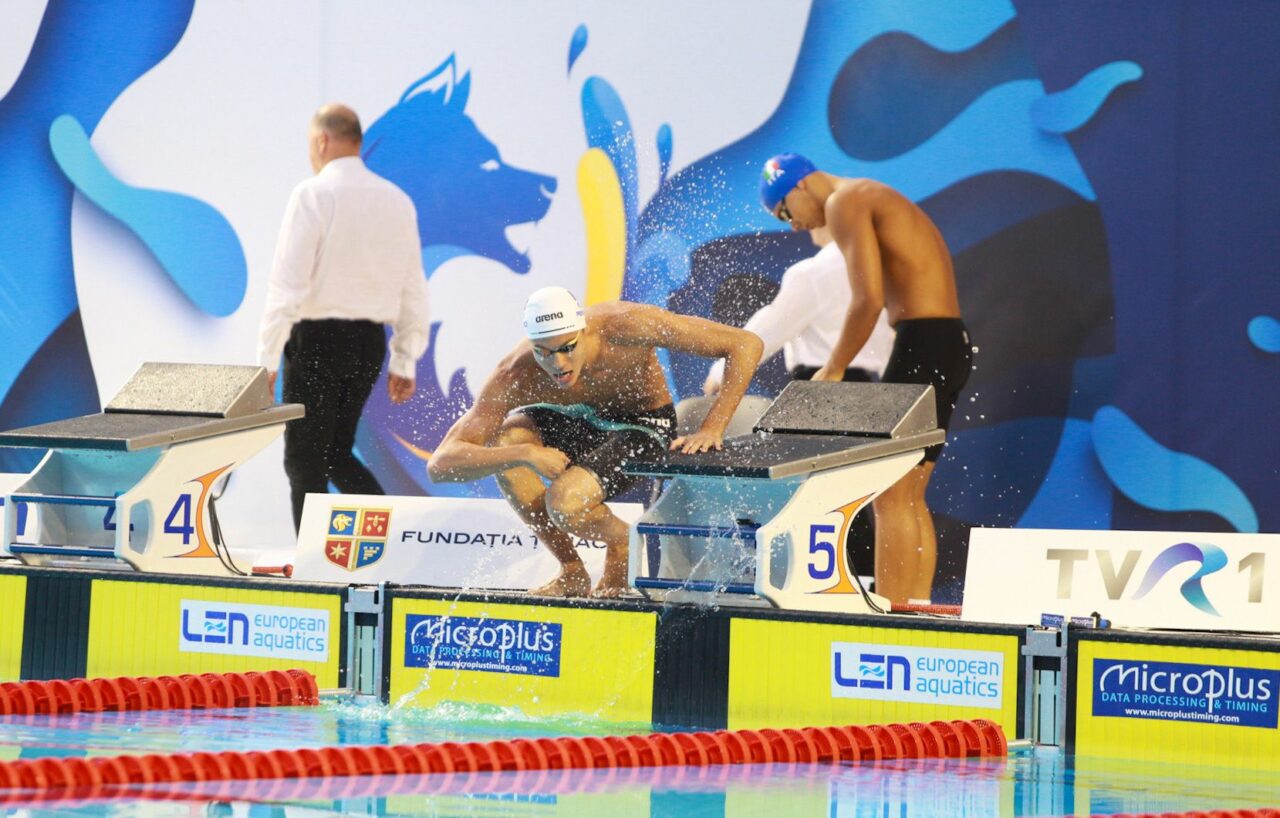 Ștafeta mixtă condusă de David Popovici obține medalia de argint pentru România la proba de 4×100 metri liber a Campionatului European de Înot