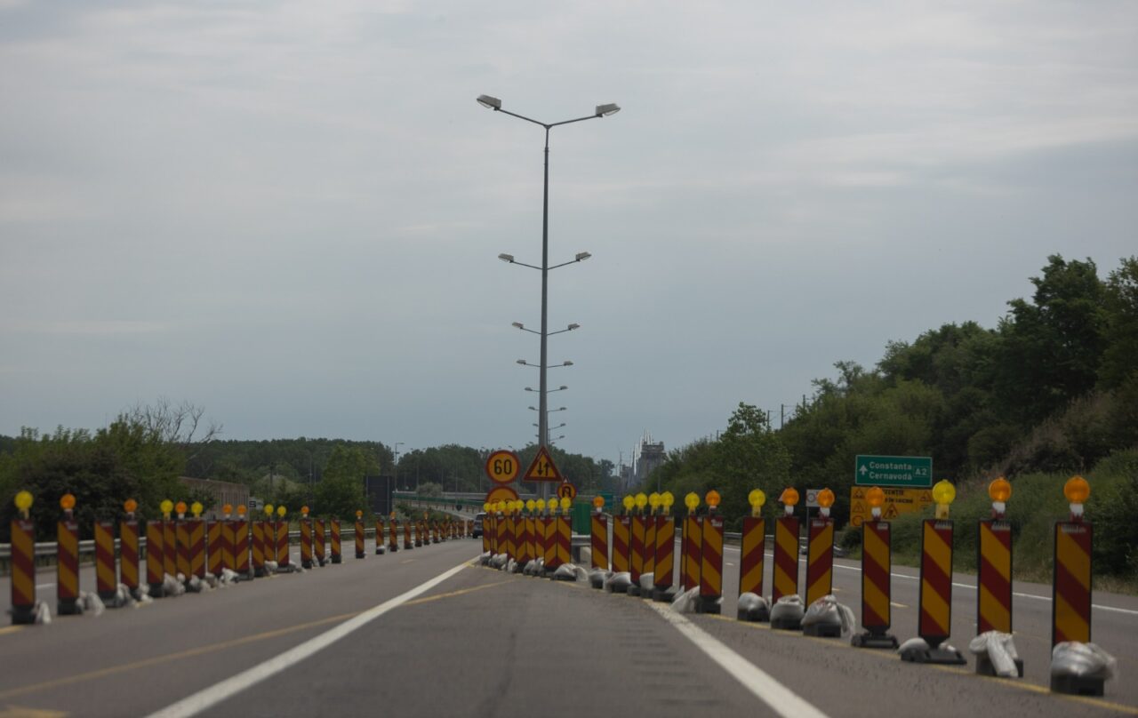 Pe drumurile naționale din 15 județe se vor institui resticții de circulație de la ora 10:00, din cauza caniculei. Ce zone sunt vizate și recomandările polițiștilor
