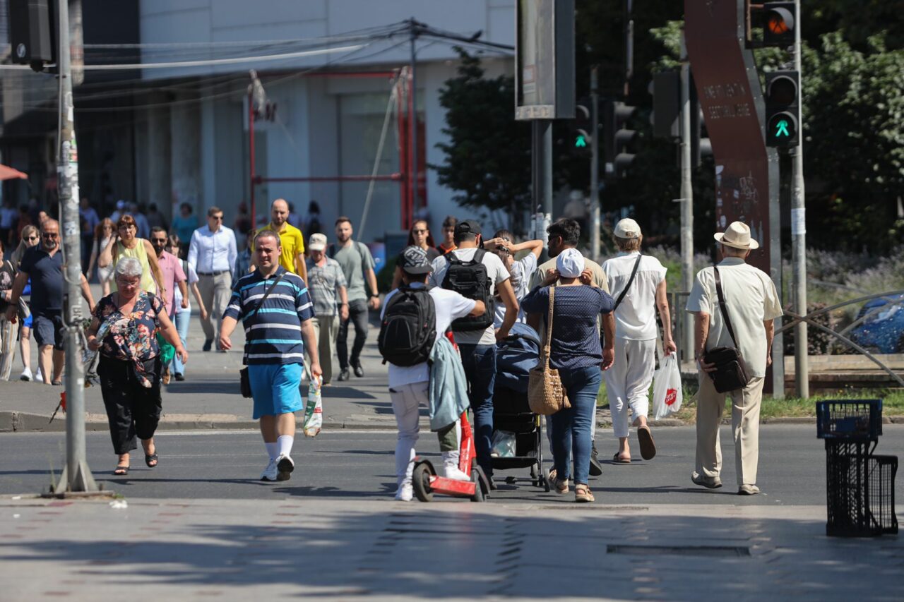 Românii susțin mai puțin decât restul europenilor sancțiunile împotriva Rusiei și ajutorul pentru ucraineni