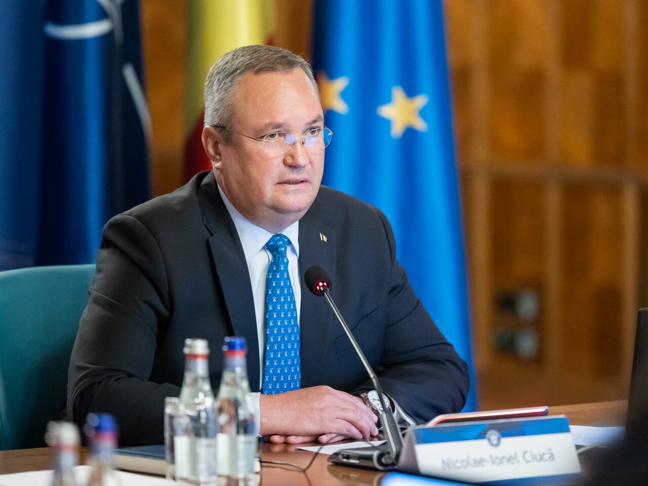 VIDEO | Planul Guvernului în fața caniculei. Nicolae Ciucă: „Cetățenii să fie informați. Oamenii nu toți au timp să citească presa sau să se uite la televizor”. Recomandările DSU