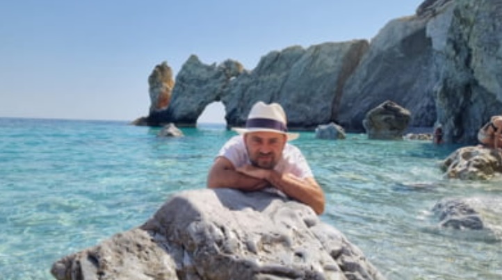 Cosmin Seleși, după vacanța în Thassos: Nu-mi permit să mă duc la mare la noi pe litoral. De pe 15 iulie o cameră la trei stele e 300 de euro, fără masă