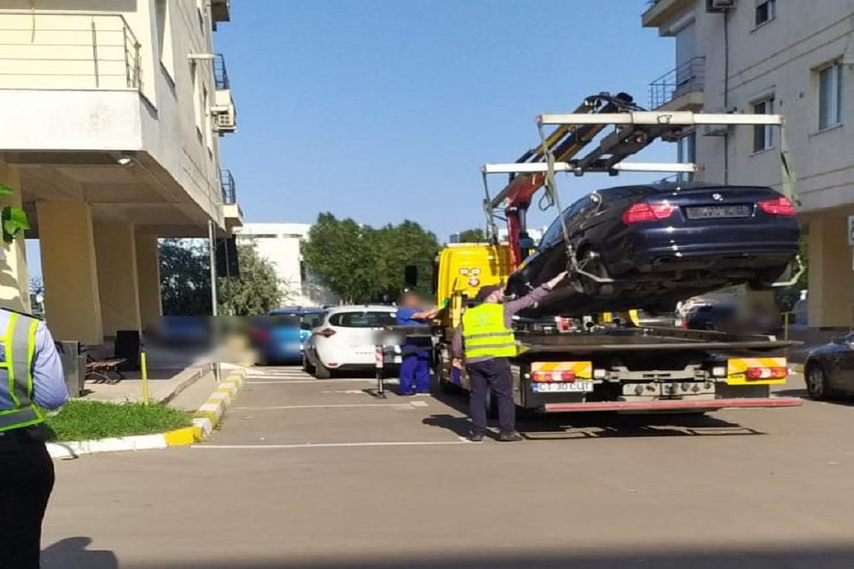 FOTO | Pățania a doi turiști, în Mamaia. Au vrut să fenteze plata parcării, dar au ajuns să plătească mai mult