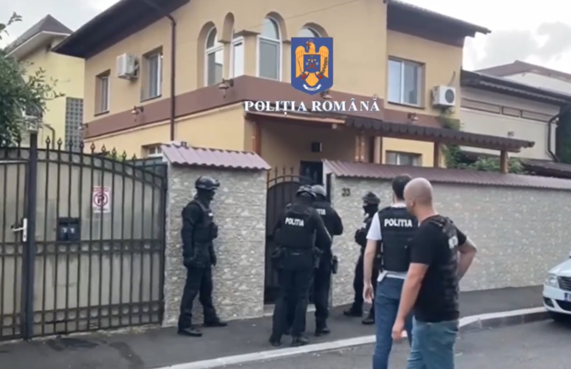 Seif cu 300.000 de euro, furat din Sectorul 1. Poliția Capitalei a reținut trei bărbați în cauză: „Ocean’s eleven – varianta românească. Doar scenariile de film au final fericit”