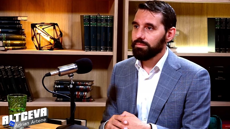 Nepotul regelui Mihai I al României, despre retragerea titlului de principe. Nicholas-Michael Medforth-Mills: „Nu am încredere că bunicul meu a semnat acest document”