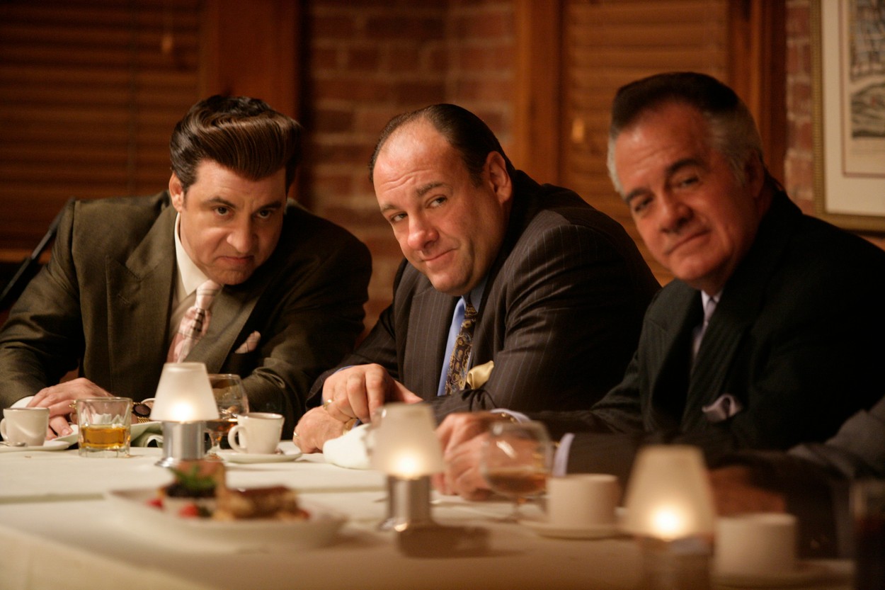 A murit actorul Tony Sirico, celebru pentru rolul din serialul „Clanul Soprano”