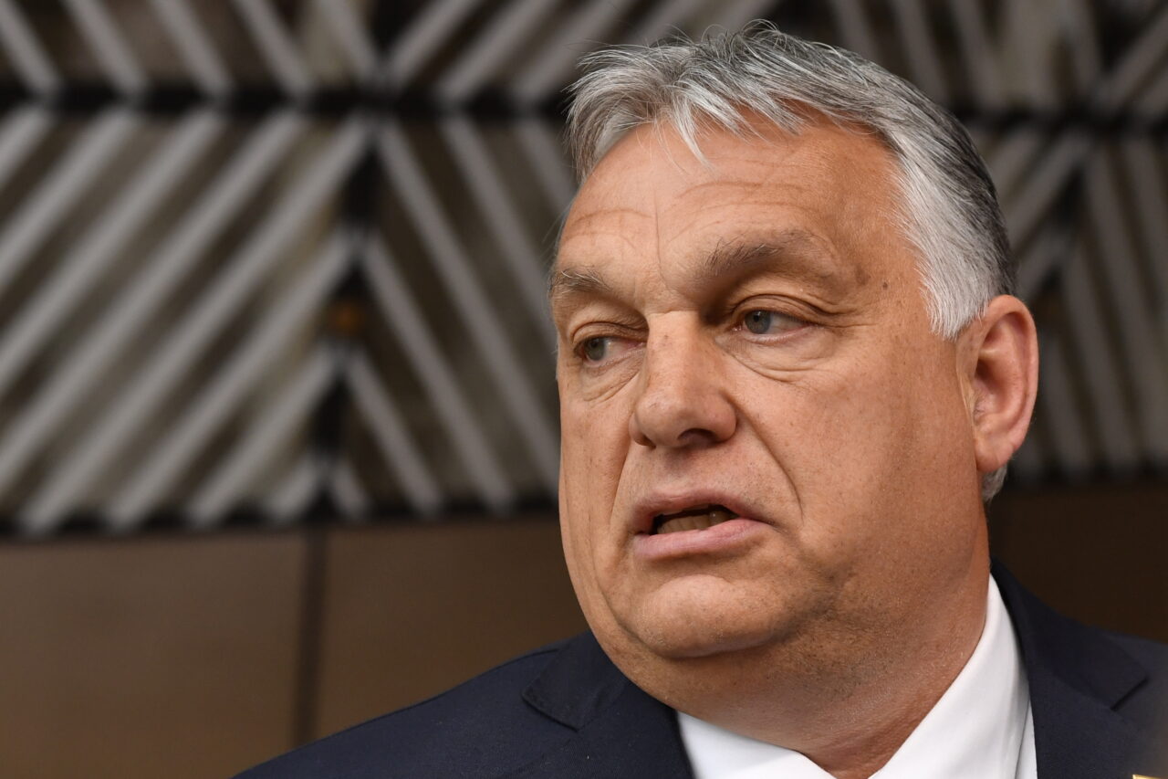 Viktor Orban, la un pas de a se scufunda cu o barcă gonflabilă în Croația. Un jurnalist local a fost cel care i-a salvat viața