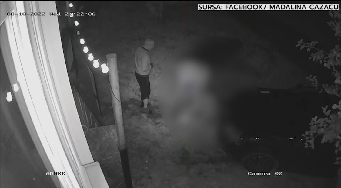 VIDEO Tânără din Vatra Dornei snopită în bătaie, cu pumnii și picioarele, de iubitul ei, în timp ce tatăl agresorului privește nepăsător