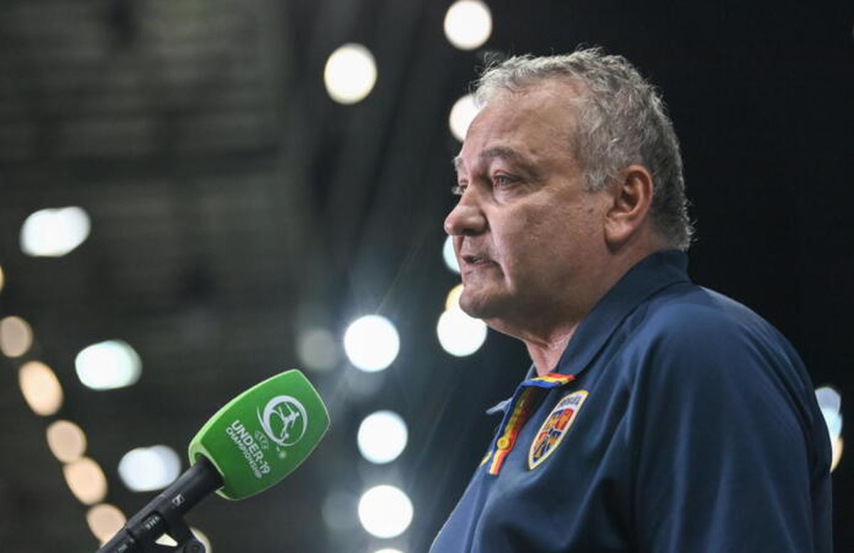 A plecat încă un selecționer! Bogdan Lobonț, Florin Bratu și acum Adrian Văsîi. Selecționerul naționalei U19 a refuzat oferta FRF. Motivul!