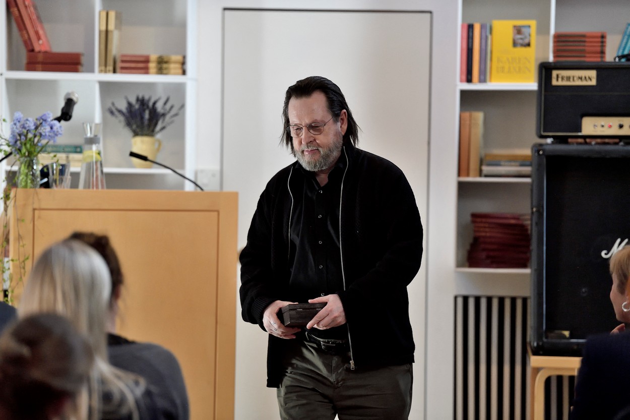 Regizorul Lars von Trier a fost diagnosticat cu Parkinson. Cum se simte „copilul teribil” al cinematografiei