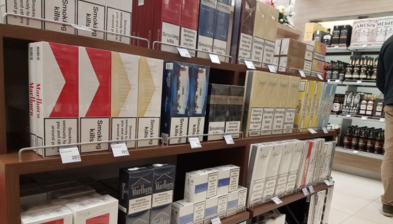 Ce s-a întâmplat după ce un bărbat din Botoșani a trecut vama cu 60 de cartușe de țigări cumpărate din Duty Free