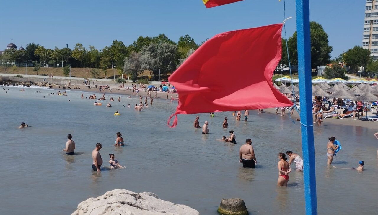 Top 7 – cele mai periculoase stațiuni de pe litoralul românesc. Zonele în care există risc mare de înec