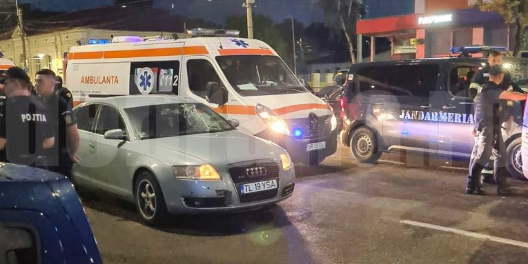 O fată de 17 ani a murit la Brăila, după ce a fost lovită de o mașină, pe o trecere de pietoni. O altă adolescentă se află în stare gravă