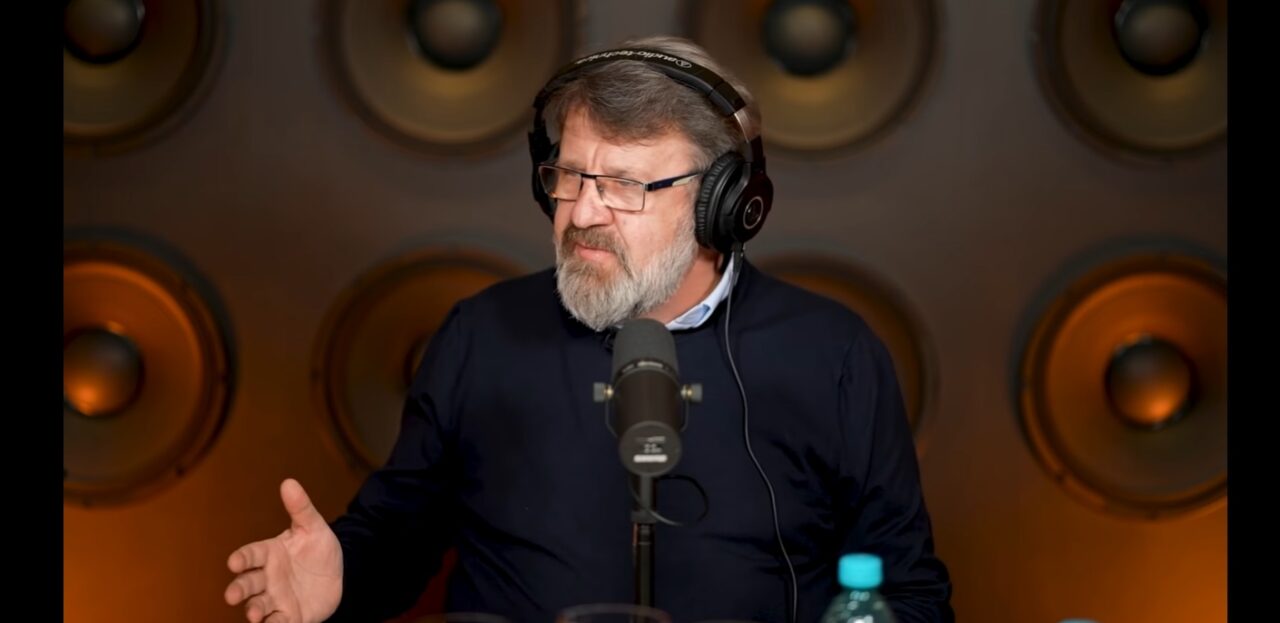 VIDEO | Actorul Adrian Titieni, despre visul de a ajunge le Hollywood: „Mi-am luat gândul. Am rămas în spațiul meu cultural pentru că aici nuanțele, subtilitățile, gluma au altă încărcătură. Treci dincolo de literă”