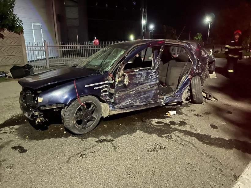 Copilul de 16 ani care era la volanul uneia dintre mașinile implicate în accidentul de la Cobadin a murit