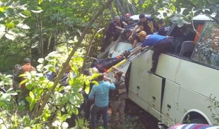 Accident cu victime multiple, în Turcia. Un autobuz plin cu turiști s-a răsturnat într-o râpă