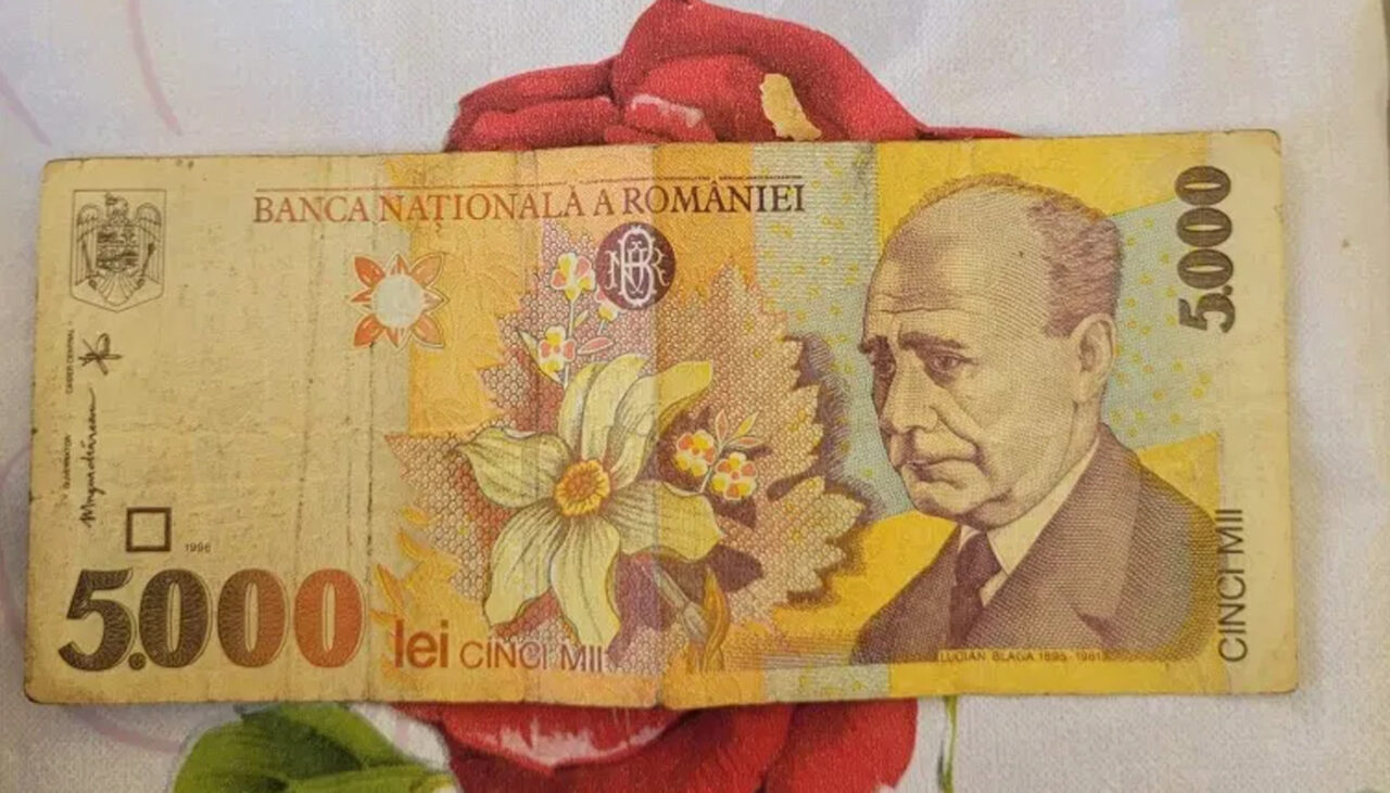 Mai ai cumva bancnote de 5.000 de lei cu chipul lui Lucian Blaga? Una singură se vinde acum, în 2022, cu 50.000 de euro