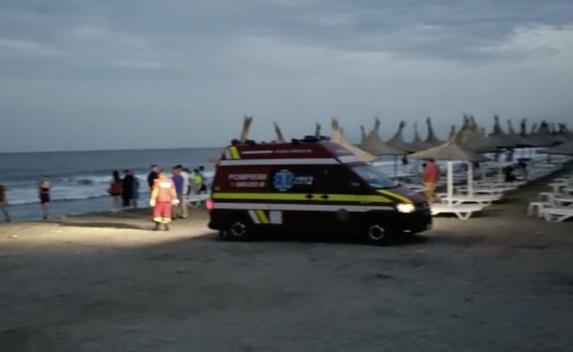 Un bărbat de 55 de ani a fost scos inconștient din mare, în dreptul hotelului Acapulco din Eforie Nord