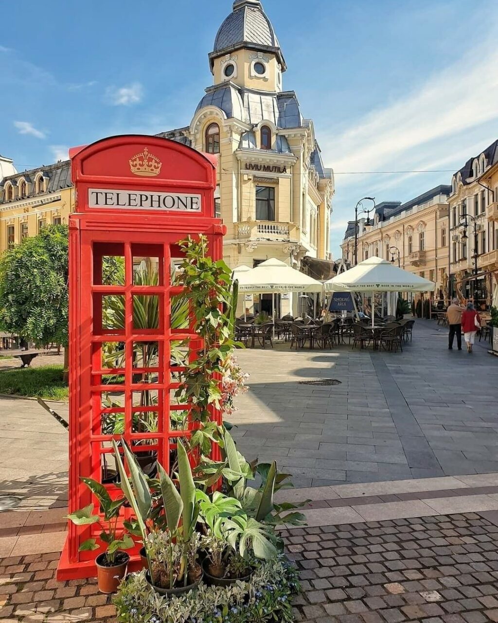 Doi italieni voiau să ajungă la Cracovia, dar s-au trezit la Craiova. Cum s-a produs încurcătura